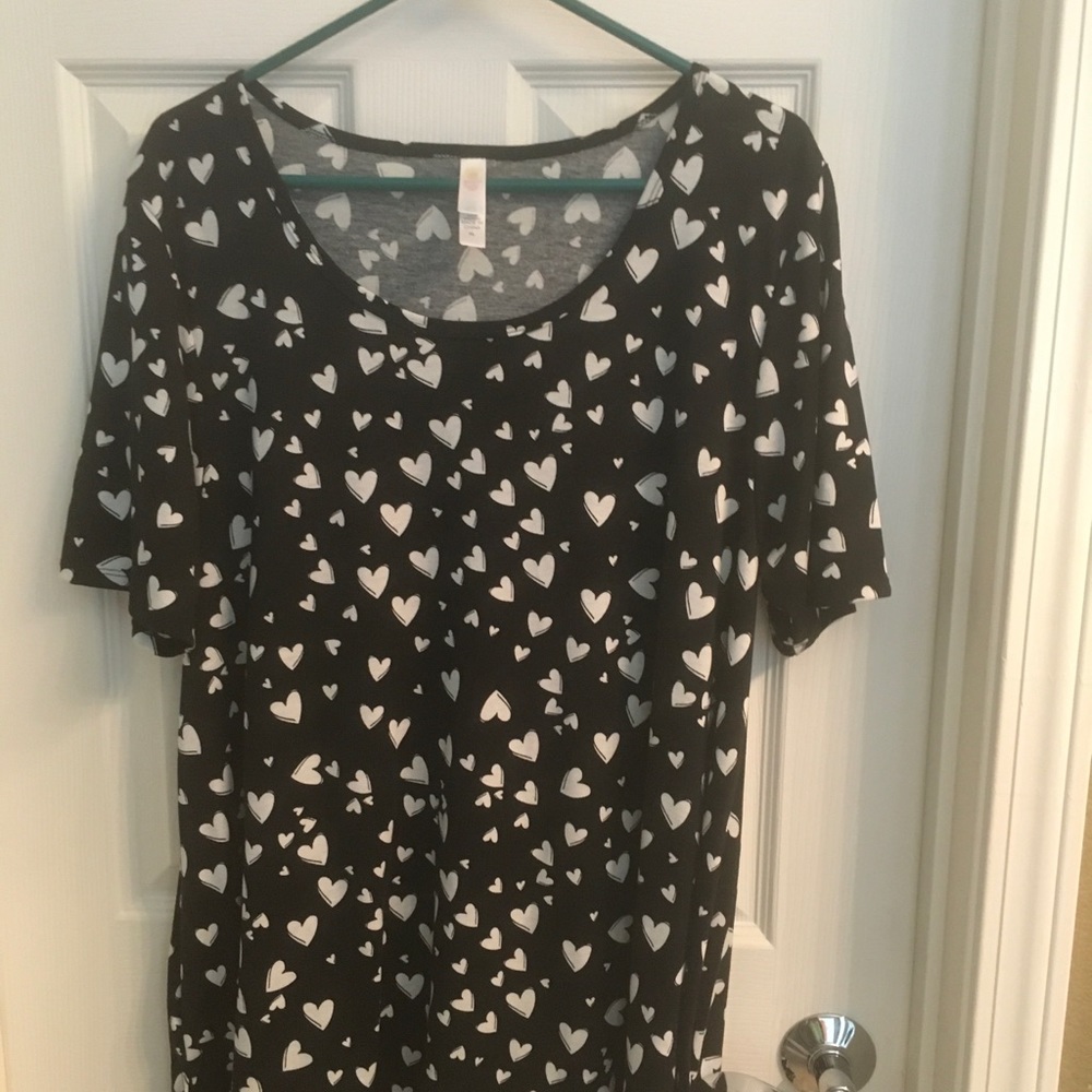 LuLaRoe Perfect Tee